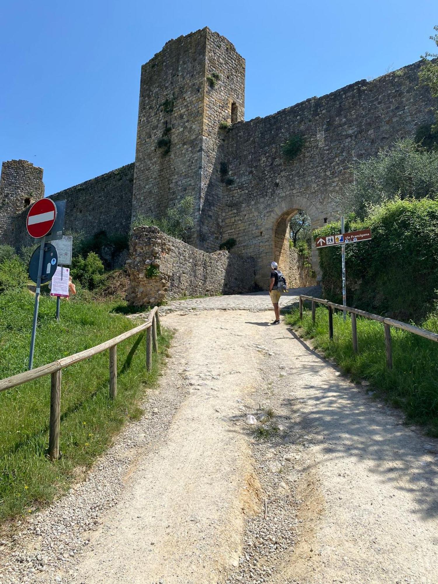 Вілла Monteriggioni Castello Екстер'єр фото