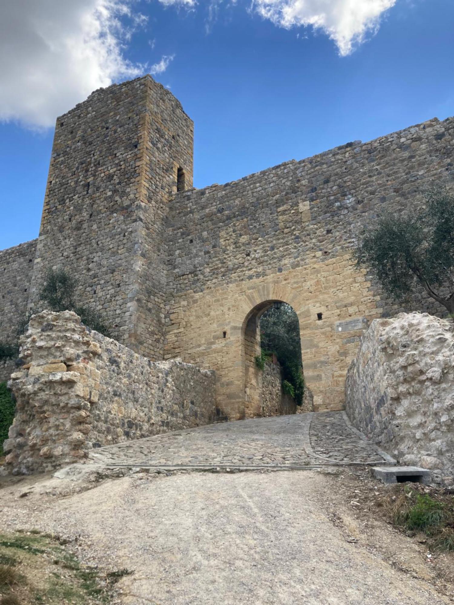 Вілла Monteriggioni Castello Екстер'єр фото